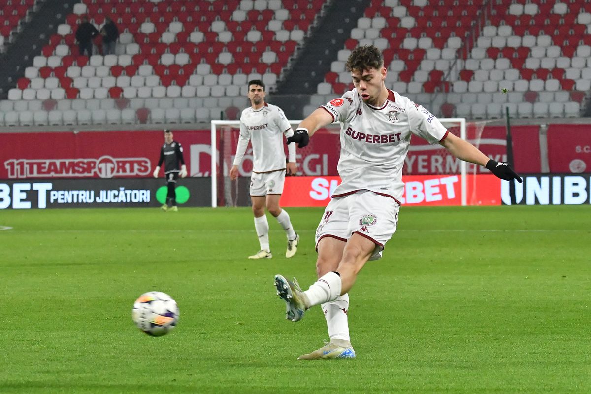 L-a exasperat pe Șumudică! Atacantul Rapidului a ratat două ocazii uriașe cu Sepsi