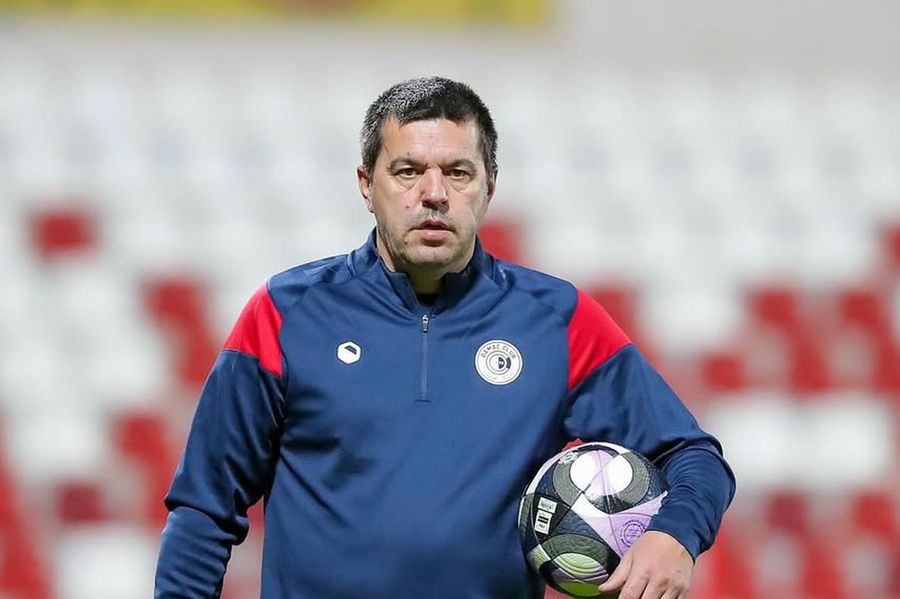 Cosmin Contra, foto: Instagram @damac_club Contra l-a refuzat pe Șucu! Noul antrenor favorit să-l înlocuiască pe Marius Șumudică la Rapid: mutarea la care nu se aștepta nimeni