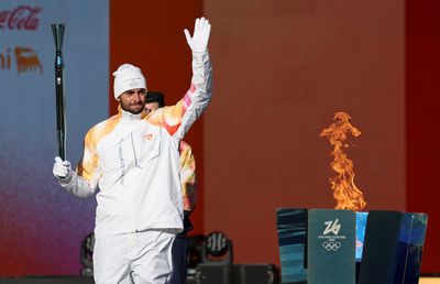 Ștafeta torței pentru Jocurile Olimpice de iarnă 2026 a început: vor fi 10.001 purtători pe teritoriul Italiei