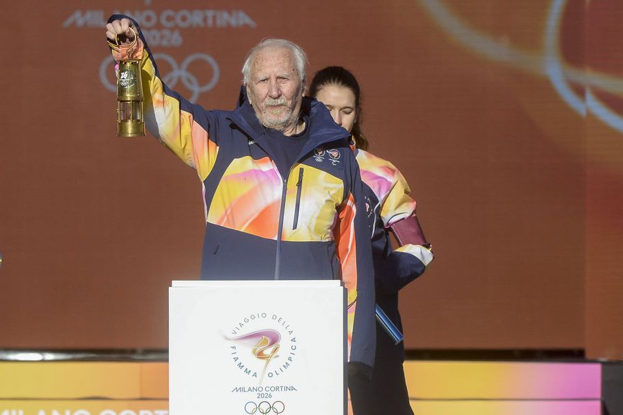 Ștafeta torței pentru Jocurile Olimpice de iarnă 2026 a început: vor fi 10.001 purtători pe teritoriul Italiei