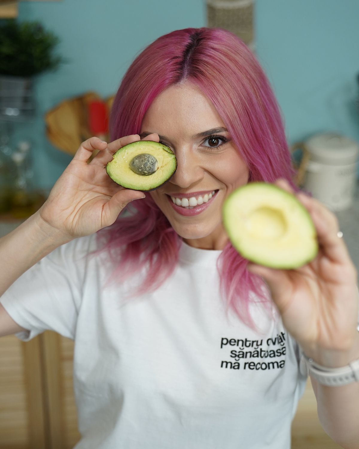 Specialistă în stil de viaţă sănătos: „Am mâncat din frigider cu rușine ani la rând. Azi îi învăț pe oameni să iubească din nou mâncarea”