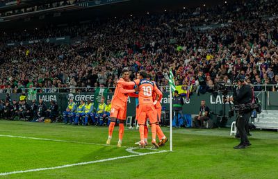 Barcelona a făcut show în meciul cu Betis » Victorie într-un meci cu 8 goluri