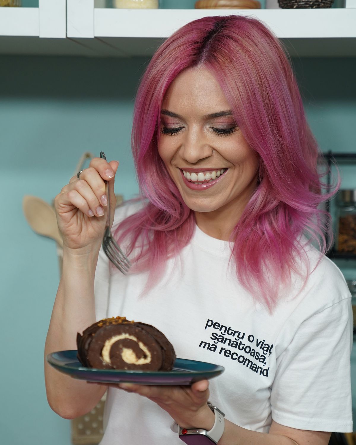 Specialistă în stil de viaţă sănătos: „Am mâncat din frigider cu rușine ani la rând. Azi îi învăț pe oameni să iubească din nou mâncarea”