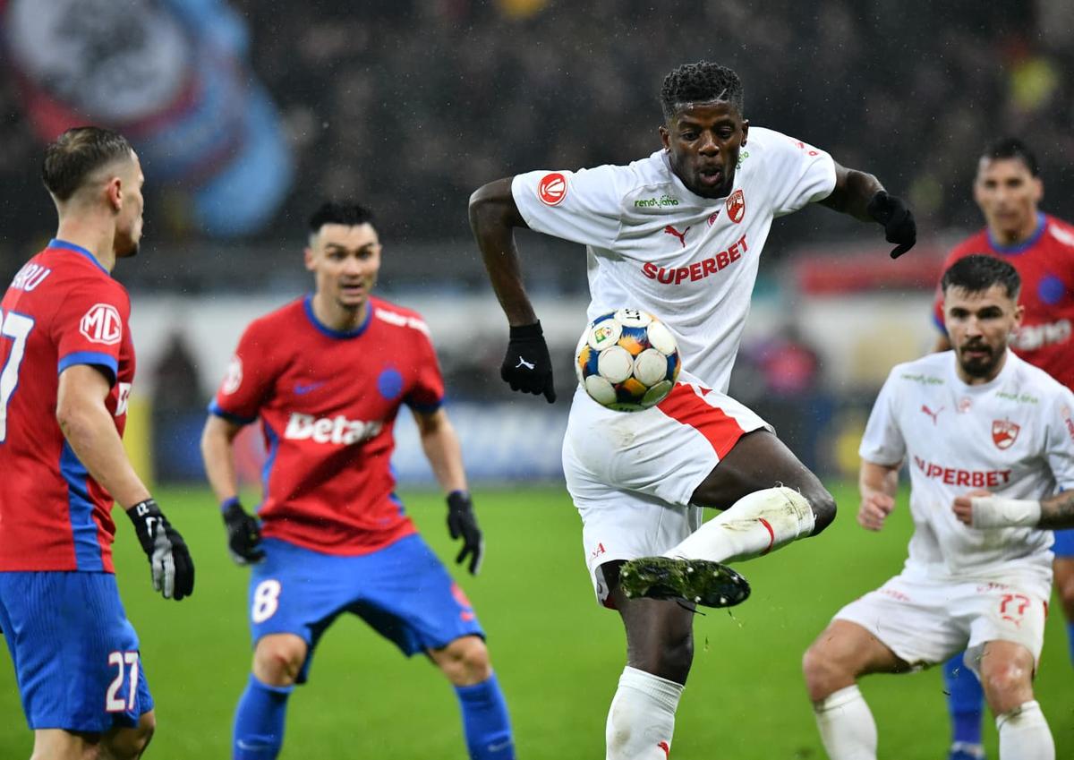 FCSB - Dinamo, imagini de meci (6 decembrie 2025)