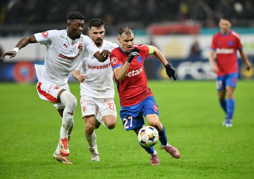 Kennedy Boateng, Armstrong și Darius Olaru în FCSB - Dinamo // foto: Cristi Preda (GSP)