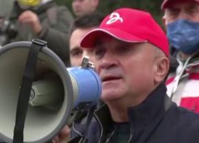 Tatăl lui Novak Djokovic a ieșit în stradă » Protest de amploare: „Mândria noastră e în captivitate! Au călcat în picioare poporul sârb”