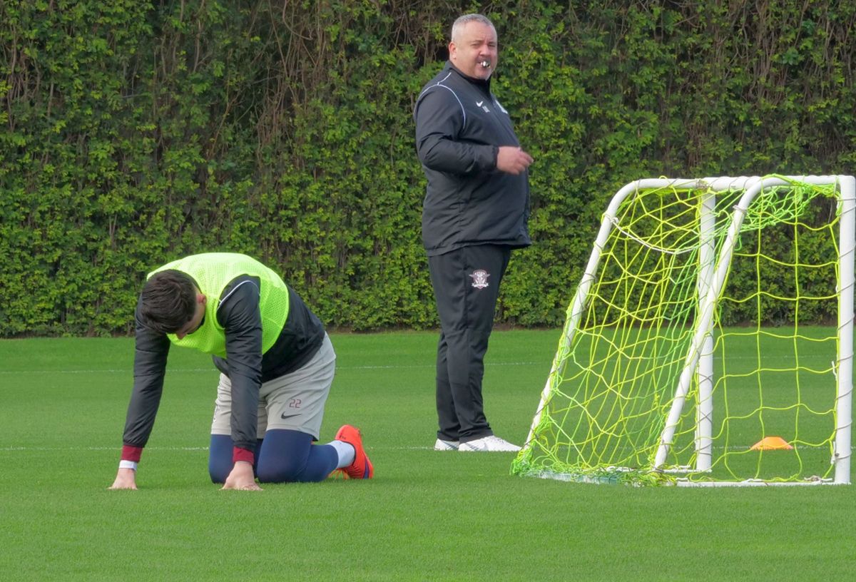 Primele imagini din cantonamentul Rapidului » Săpunaru, omul bun la toate, Moldovan și-a exasperat colegii + când e primul amical