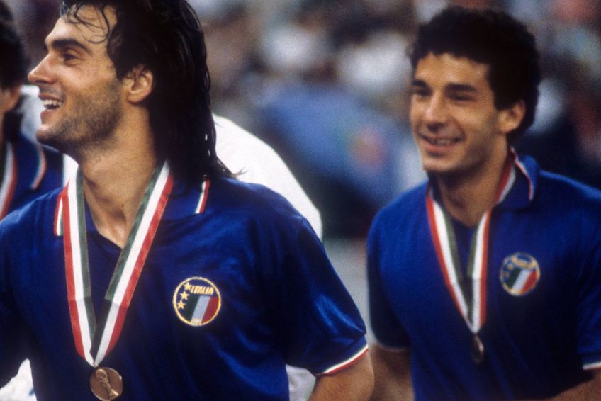 Giannini (în stânga) și Vialli, după bronzul Italiei de la Mondialul din '90 / Sursă foto: Imago Images