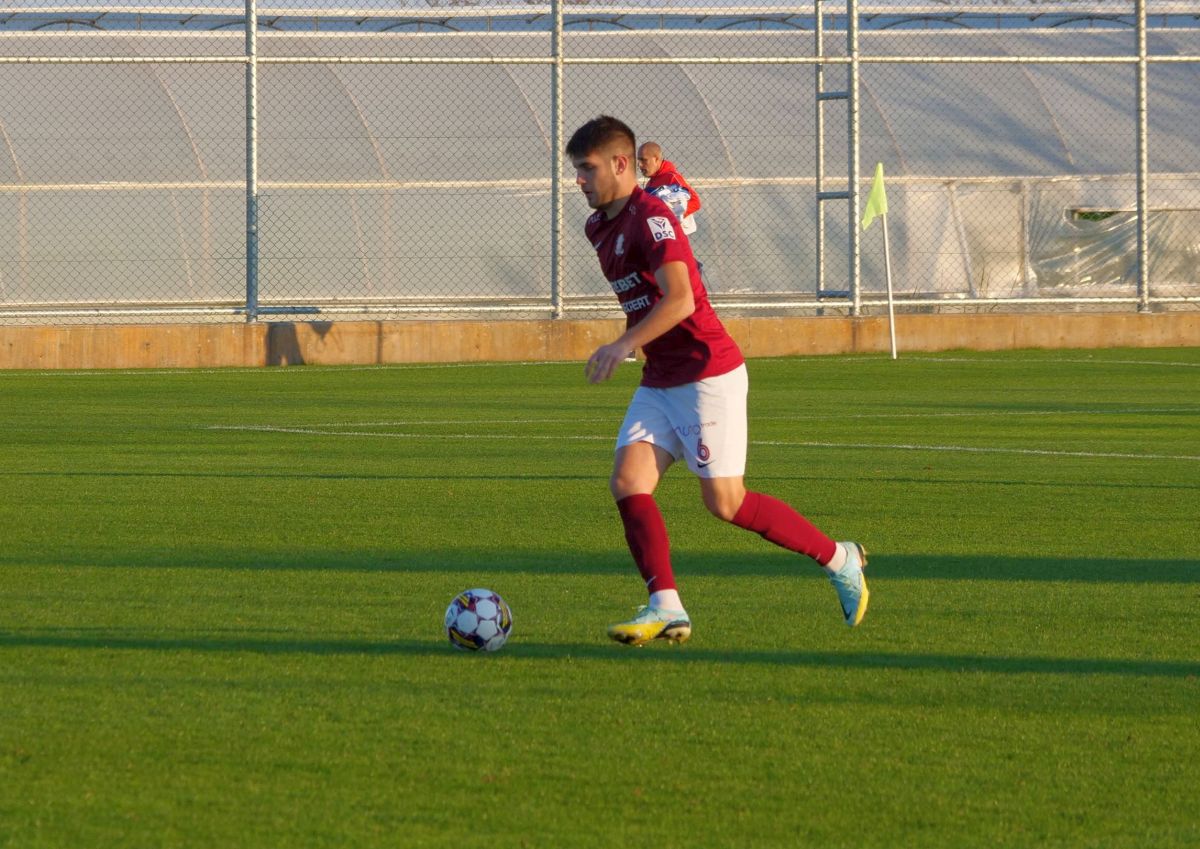 Rapidul lui Mutu, chinuit de o echipă din liga a treia » Emmers i-a salvat pe giuleșteni de un rezultat rușinos