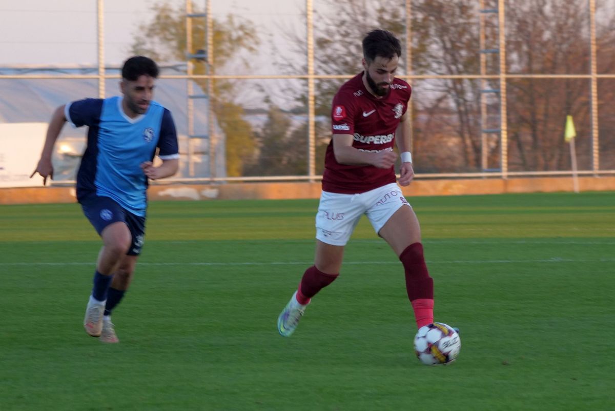 Rapidul lui Mutu, chinuit de o echipă din liga a treia » Emmers i-a salvat pe giuleșteni de un rezultat rușinos