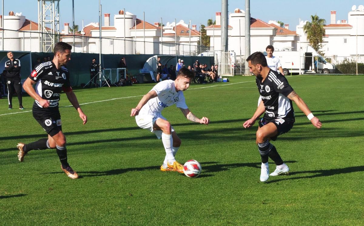 Înfrângere pentru Sabău în primul amical la U Cluj: 1-3 cu Zurich, campioana Elveției. Cum s-au descurcat Miron și Ianis Stoica