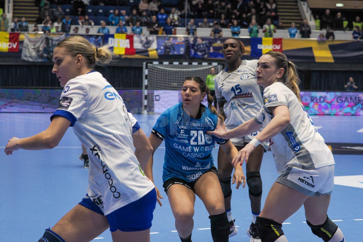 Imagini curioase la Polivalentă » Două jucătoare au trăit o experiență umilitoare astăzi, în CSM București - Buducnost