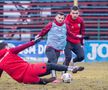 Dorinel Munteanu a făcut spectacol la antrenamentul Oțelului » Antrenorul n-a mai rezistat și s-a băgat la joc