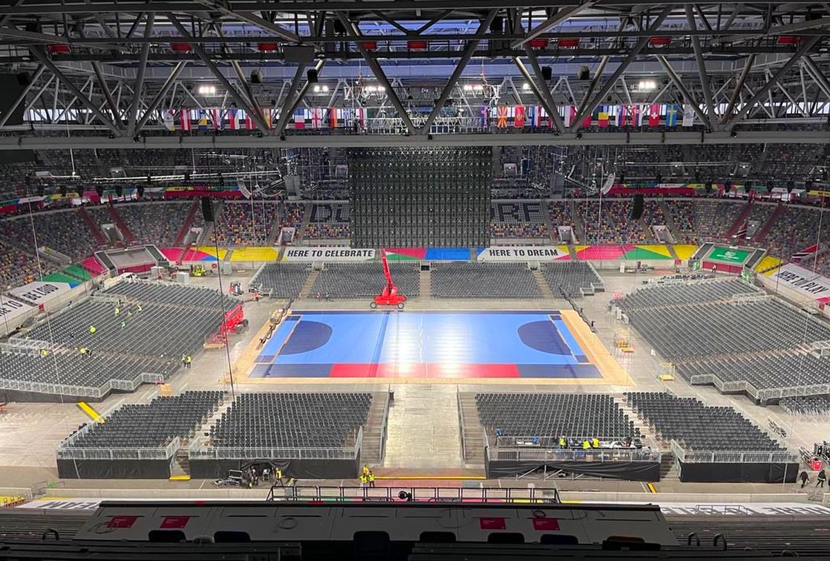 Începe! Interes uriaș pentru Campionatul European de Handbal la care România revine după 28 de ani » 54.000 de oameni în tribune la cel mai așteptat meci al primei zile