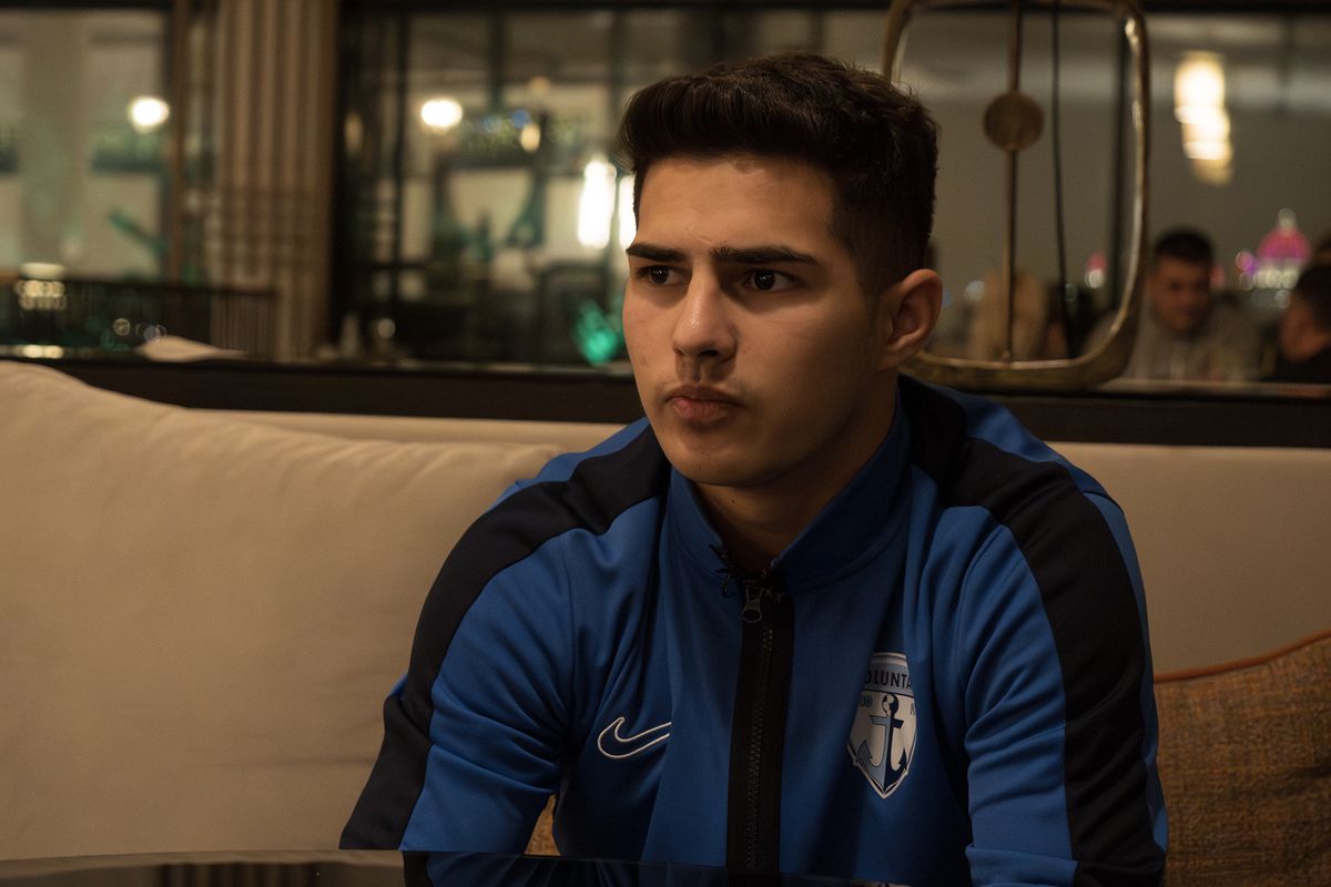 Puștiul pe val din Liga 1 nu vrea să repete greșelile fatale ale fotbaliștilor români: „Majoritatea fac pasul afară, apoi se întorc imediat”