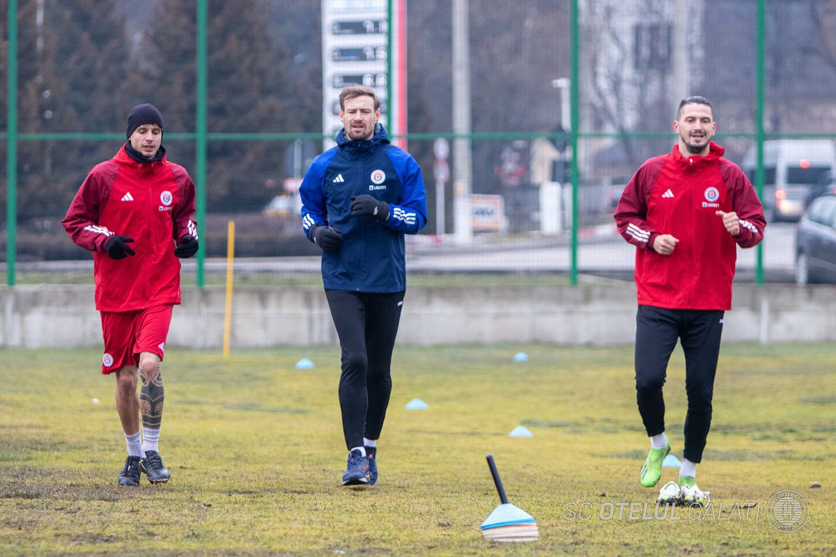 Dorinel Munteanu a făcut spectacol la antrenamentul Oțelului » Antrenorul n-a mai rezistat și s-a băgat la joc