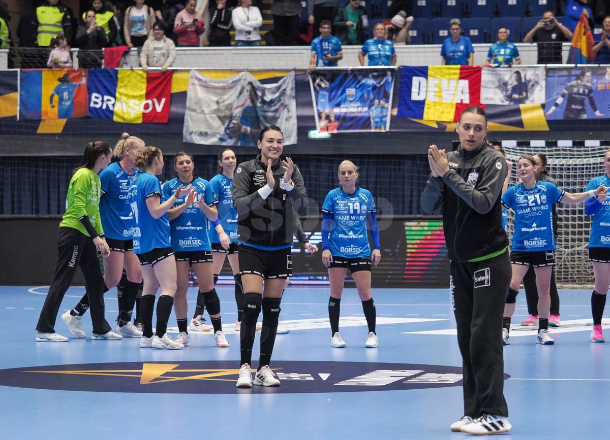 Imagini curioase la Polivalentă » Două jucătoare au trăit o experiență umilitoare astăzi, în CSM București - Buducnost