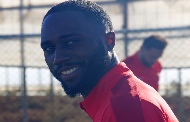 Primul transfer al iernii la Hermannstadt îl are idol pe Thierry Henry: „Abia aștept să văd Sibiul!”