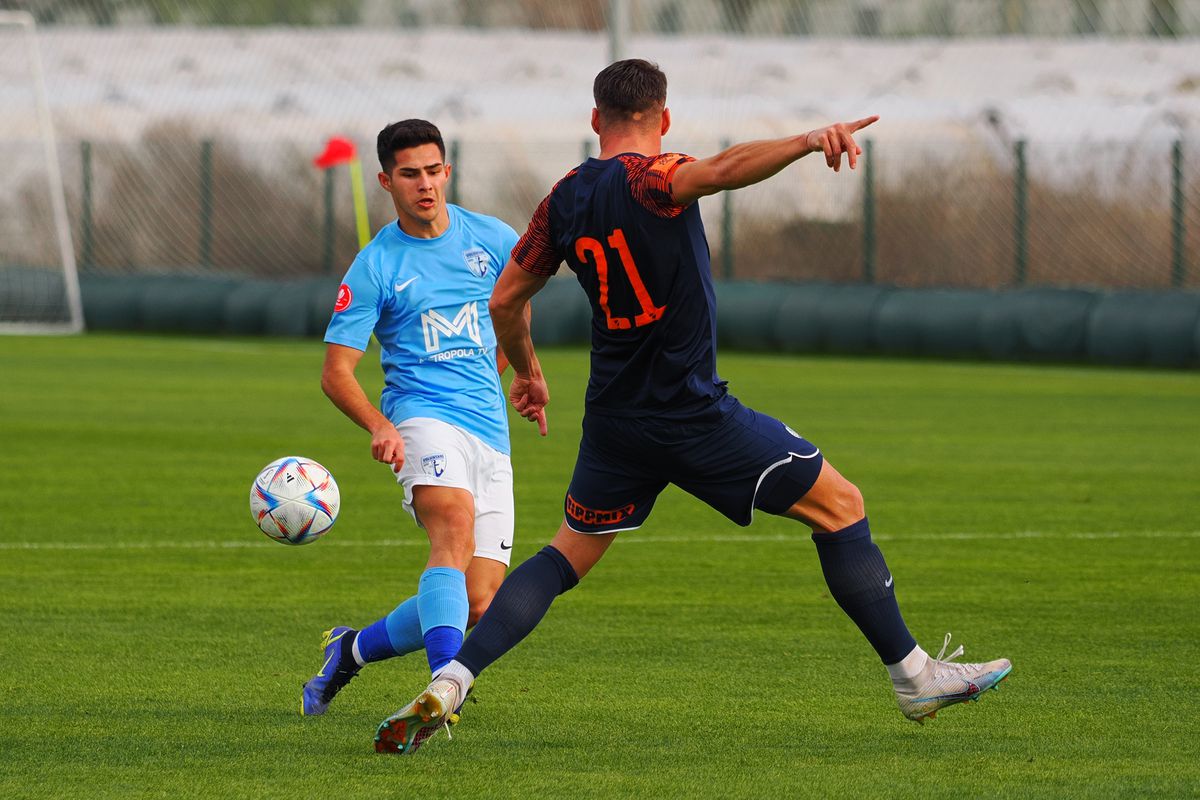 Neschimbat! La 43 de ani, fostul căpitan din Liga 1 se pregătește cot la cot cu fotbaliști mai tineri cu 20 de ani! GSP a surprins imaginile în Antalya