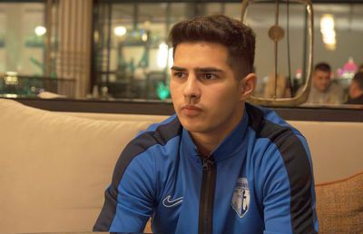 Puștiul pe val din Liga 1 nu vrea să repete greșelile fatale ale fotbaliștilor români: „Majoritatea fac pasul afară, apoi se întorc imediat”