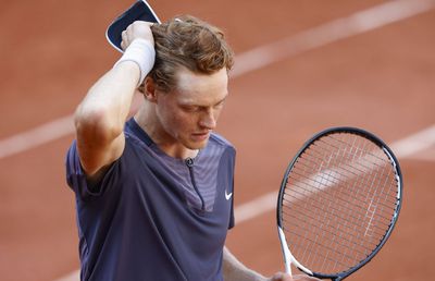 Jannik Sinner ar putea primi o suspendare mare și riscă să piardă prima poziție din clasamentul ATP