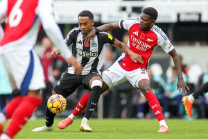 Arsenal - Newcastle, în prima manșă a semifinalelor Cupei Ligii Angliei