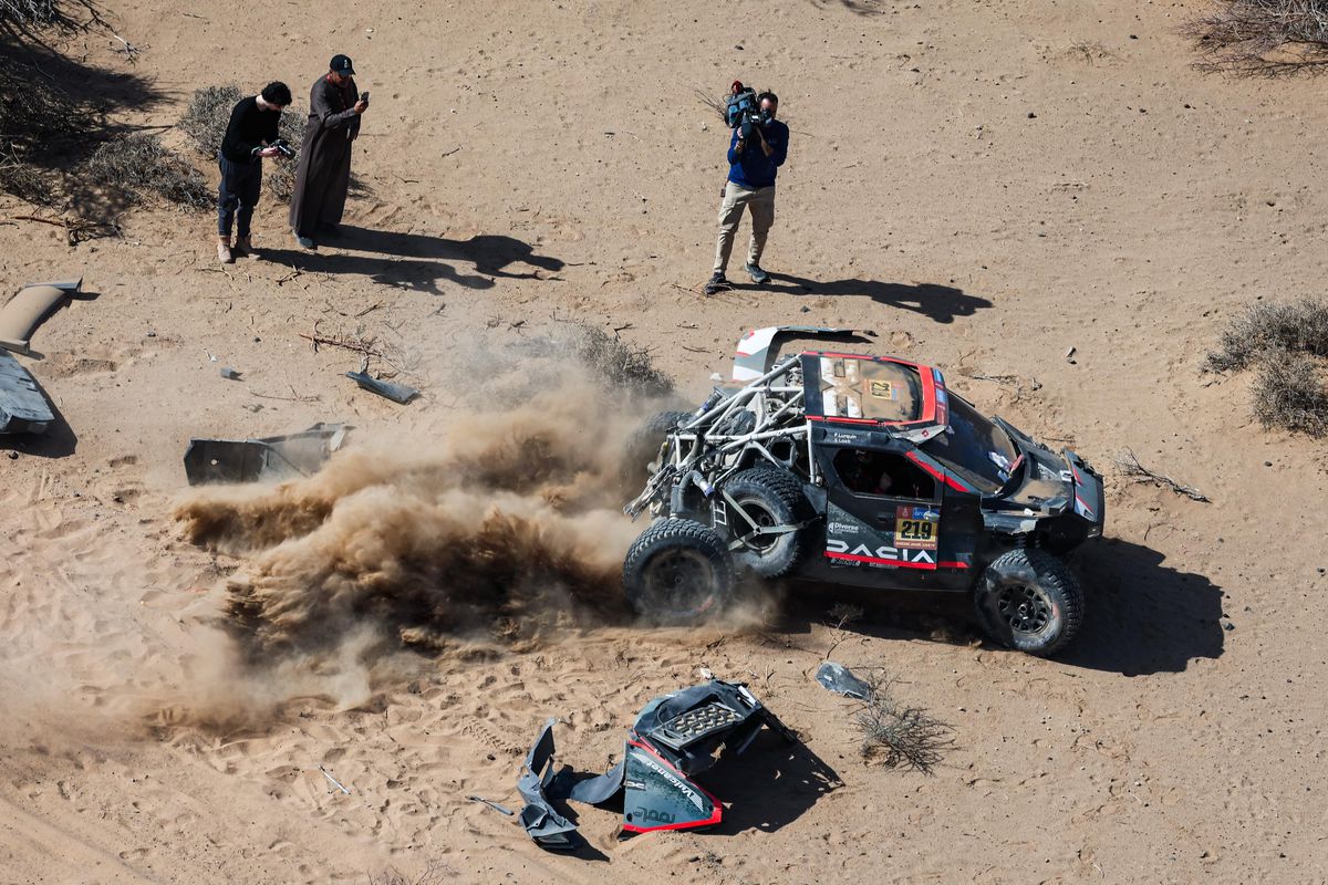 Accident Raliul Dakar Sebastien Loeb