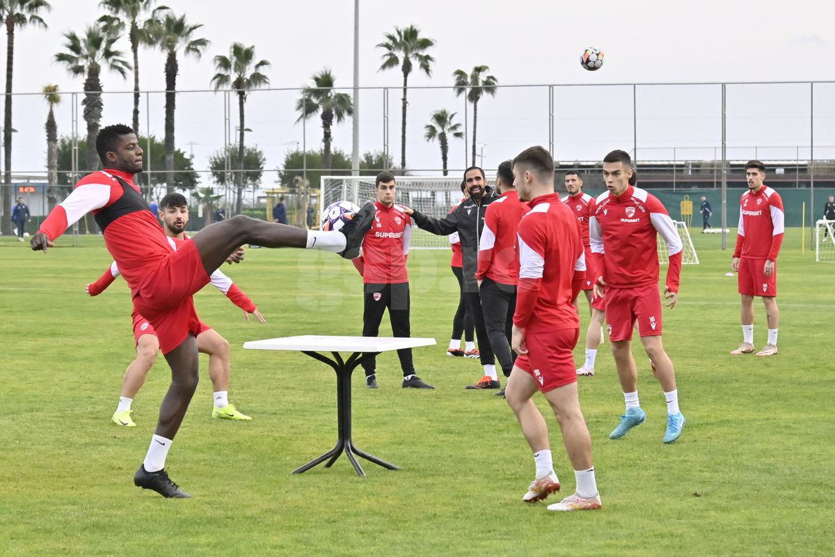 Românul din Superliga născut în țara lui Messi dezvăluie: „Am și certificat de naștere argentinian, acolo sunt trecut Alejandro”