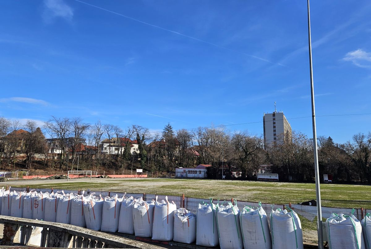 Peisaj în schimbare în complexul Dinamo: lucrări la „Velodrom” și la „Piți Varga”: GSP a luat-o la pas prin ruinele din Ștefan cel Mare