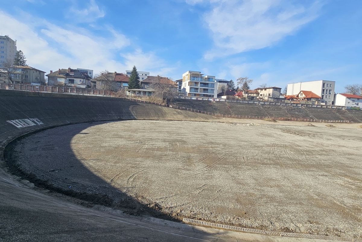 Se lucrează la noul „Dinamo” » Reporterii GSP au intrat pe șantierul complexului din „Ștefan cel Mare”