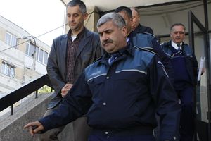 „L-au dus de mână cu un violator, apoi l-au declarat nevinovat” » Una dintre cele mai șocante arestări din fotbalul românesc s-a încheiat tragic: mama lui a suferit un AVC, soția răpusă de cancer