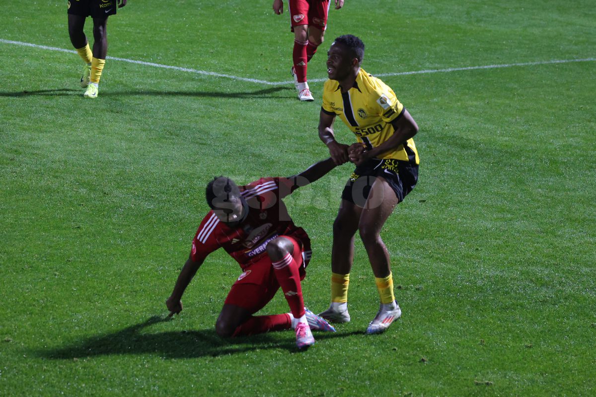 A jucat sub ochii lui Lucescu și surprinde: „Nu mă gândesc la națională” » Ironie către un coleg: „El așteaptă, dar nu știe că nea Mircea a plecat”