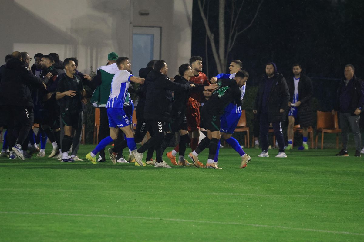 Scandal pe teren în Craiova - Konyaspor