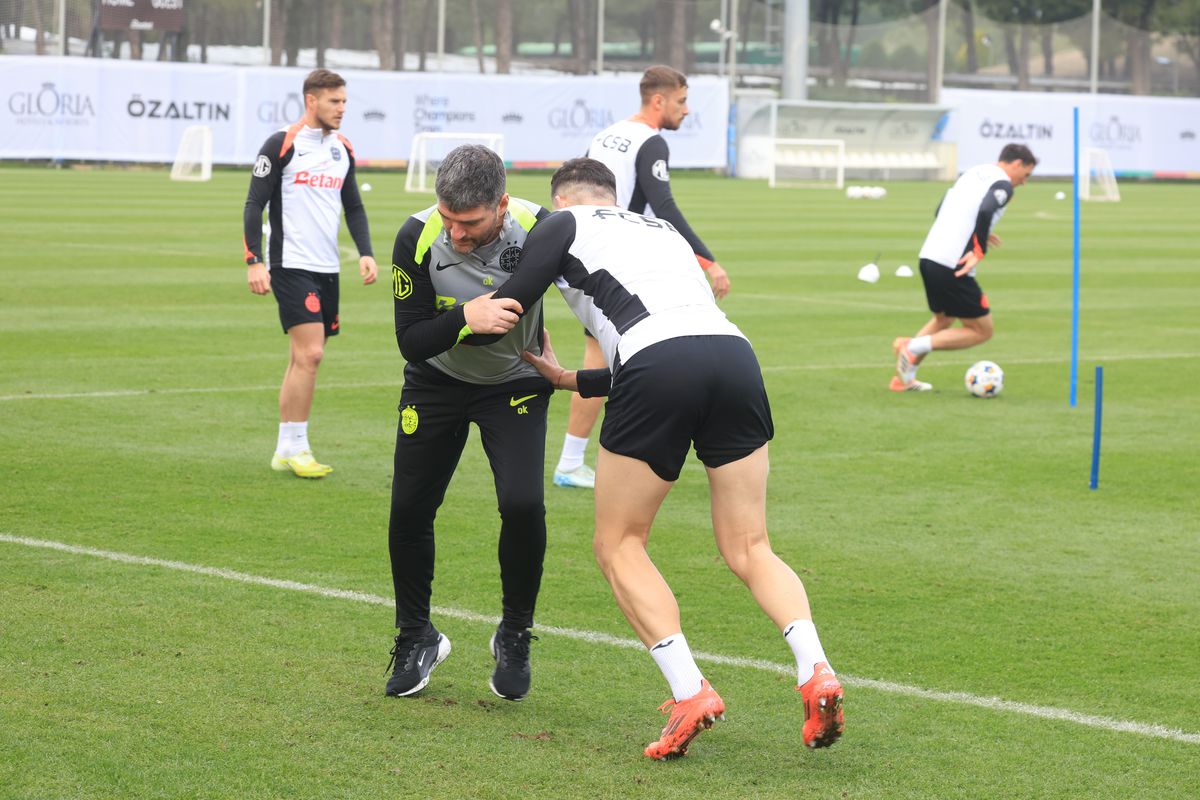 Și-a rupt piciorul și e discriminat de Gigi Becali: „Îi prelungesc doar dacă își schimbă religia”