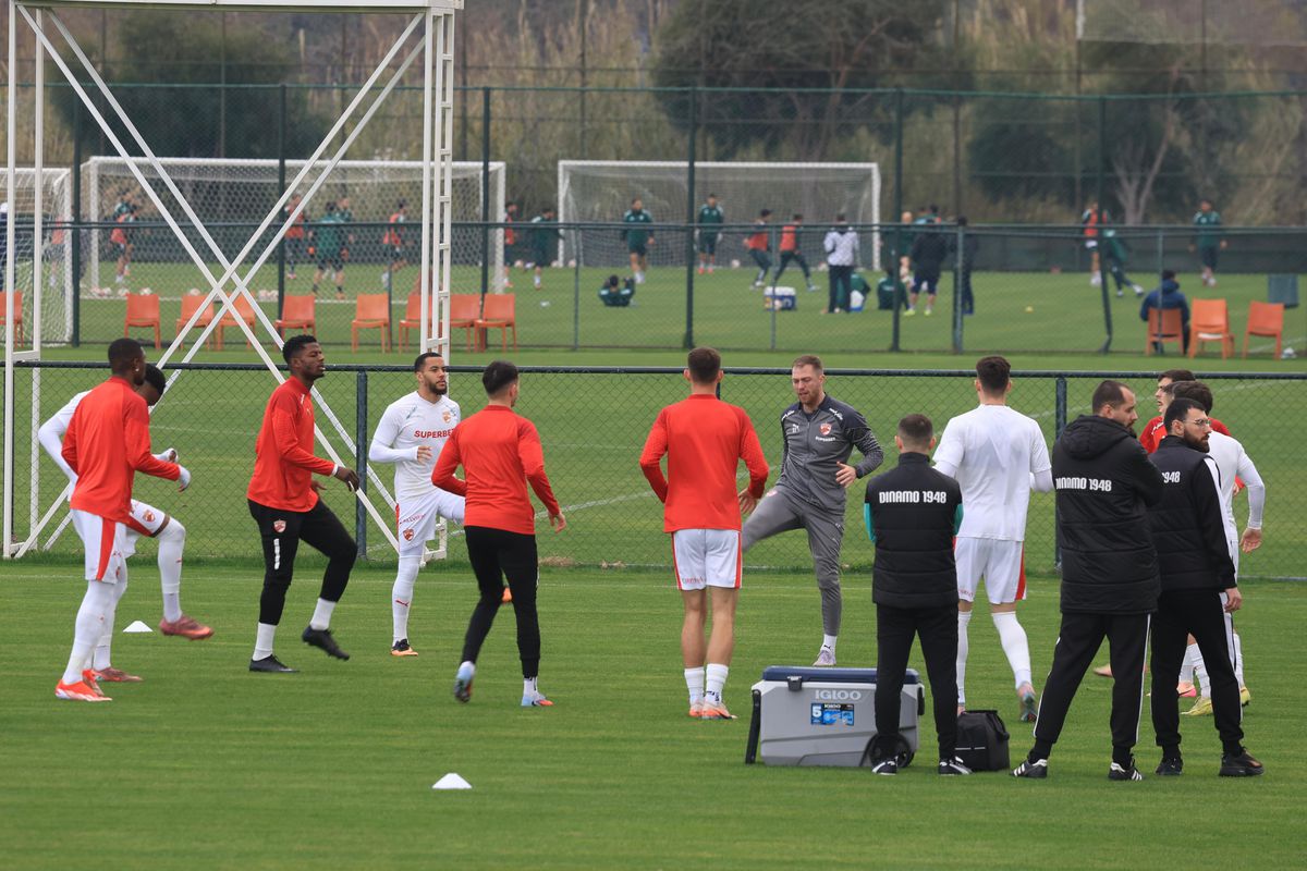 Imagini dinainte de Dinamo - Young Boys Berna