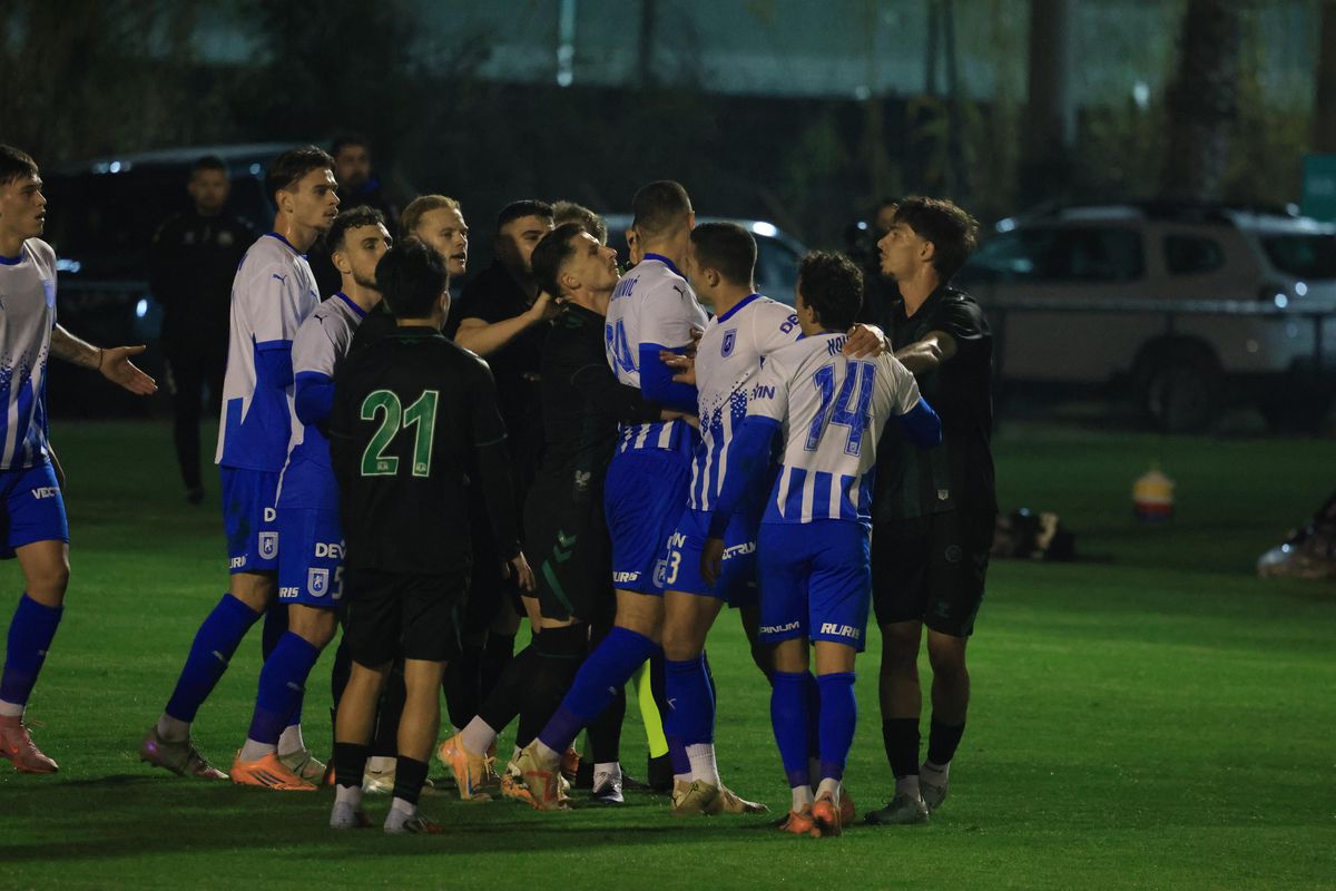 Imagini de la Craiova - Konyaspor