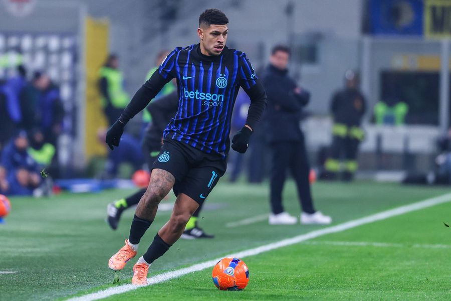 Insistă pentru jucătorul lui Cristi Chivu » Turcii anunță deja un acord cu Inter, dar Fabrizio Romano închide orice speculație