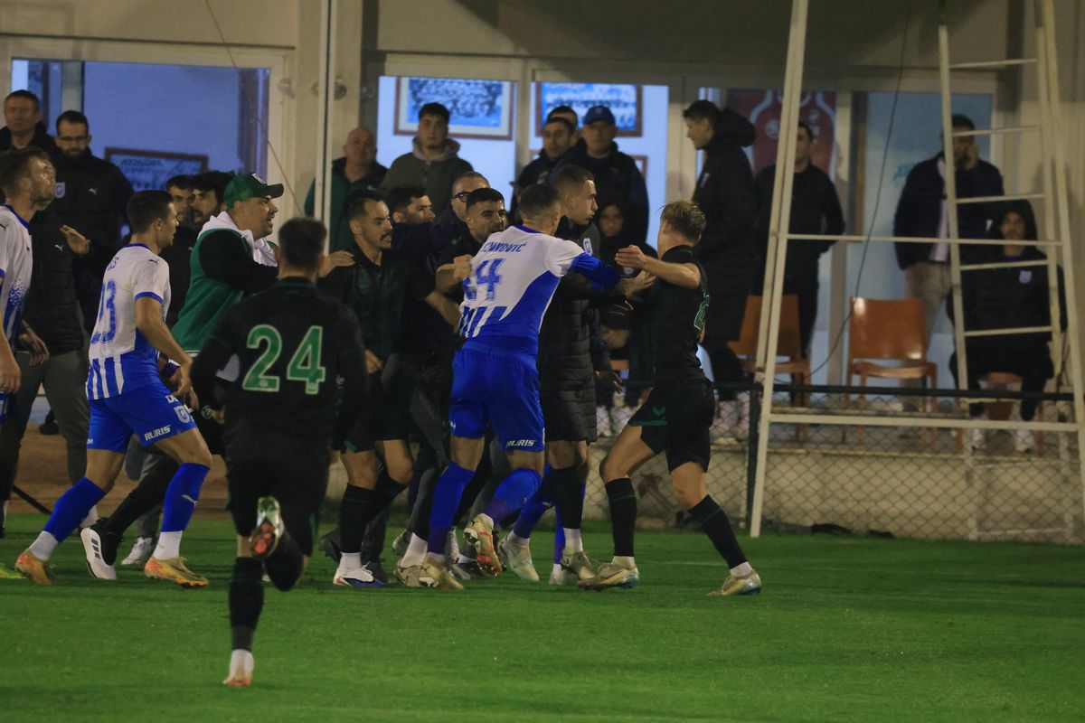 Scandal pe teren în Craiova - Konyaspor