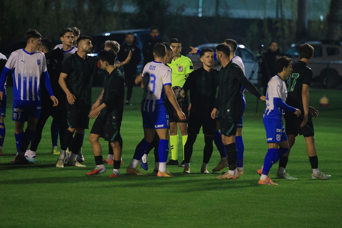 Imagini de la Craiova - Konyaspor