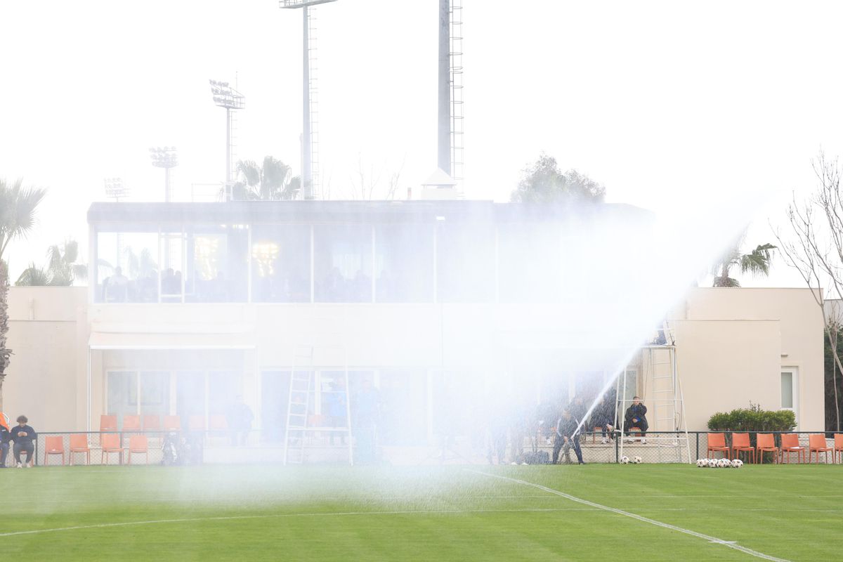 Dinamo și Craiova, amical spate în spate