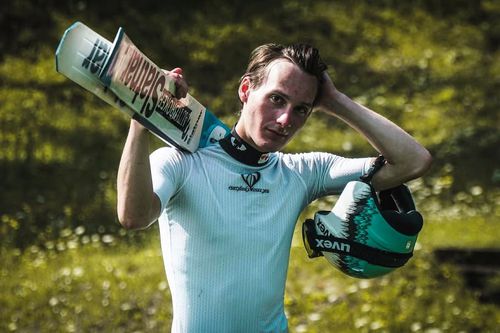 Campionul în Turneul celor Patru Trambuline, amator de saună și colecționar de ceasuri