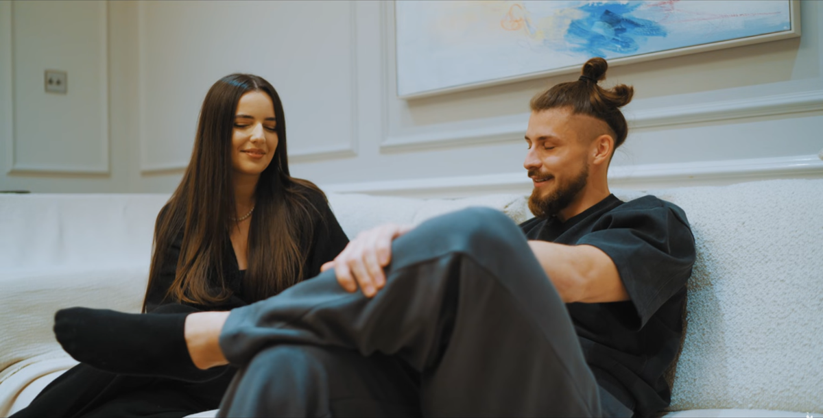 Radu Drăgușin așa cum nu l-ai mai văzut » Fundașul a deschis ușa casei sale din Londra