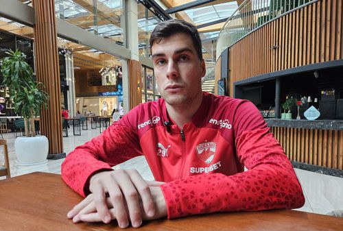 CORESPONDENȚĂ GSP DIN ANTALYA Viața unui fotbalist spaniol în România: „Chiar vreau să învăț asta!” » Ce i se pare „un dezastru” în țara adoptivă