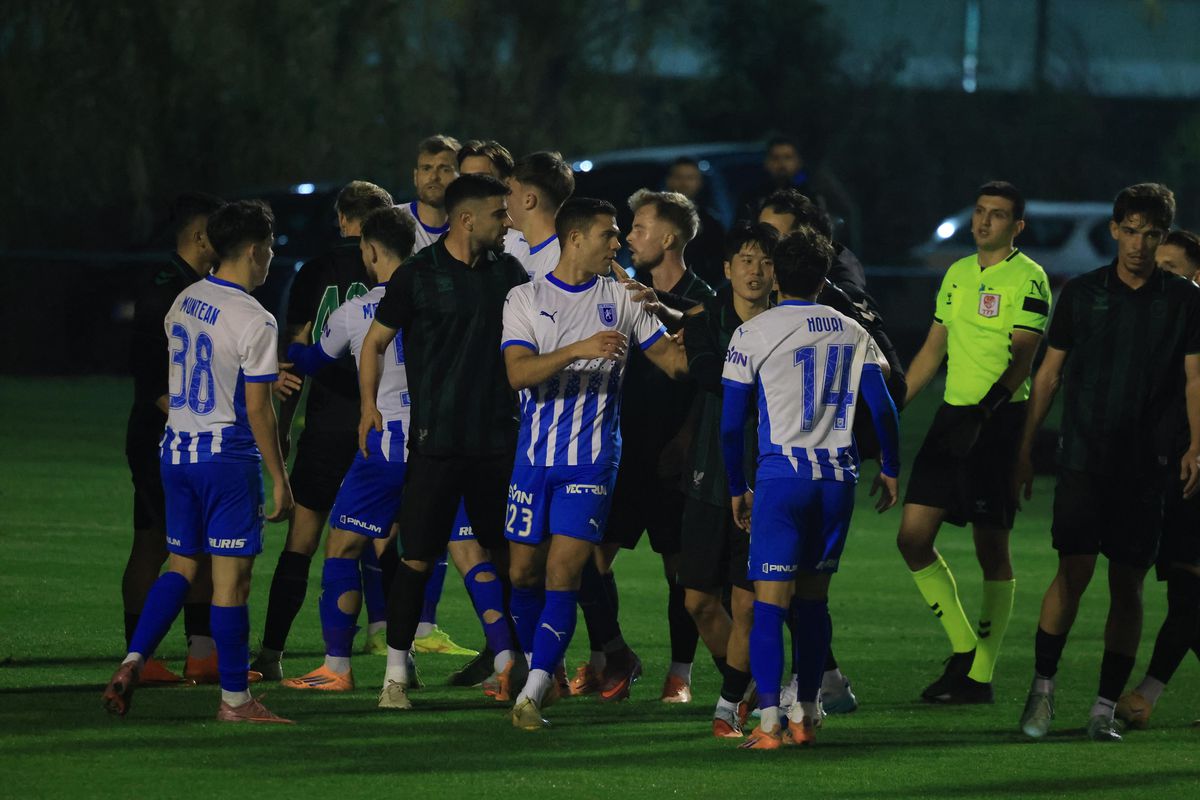 Imagini de la Craiova - Konyaspor