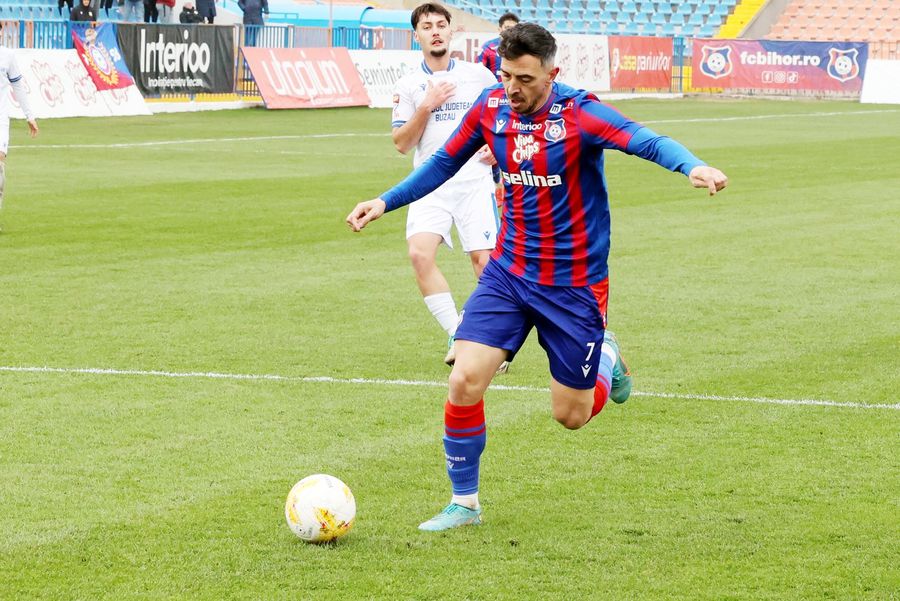 „Îmi aduc aminte de tinerețe” » Campionul României mai are un vis la 37 de ani: „Doar două, trei minute în Superligă!”