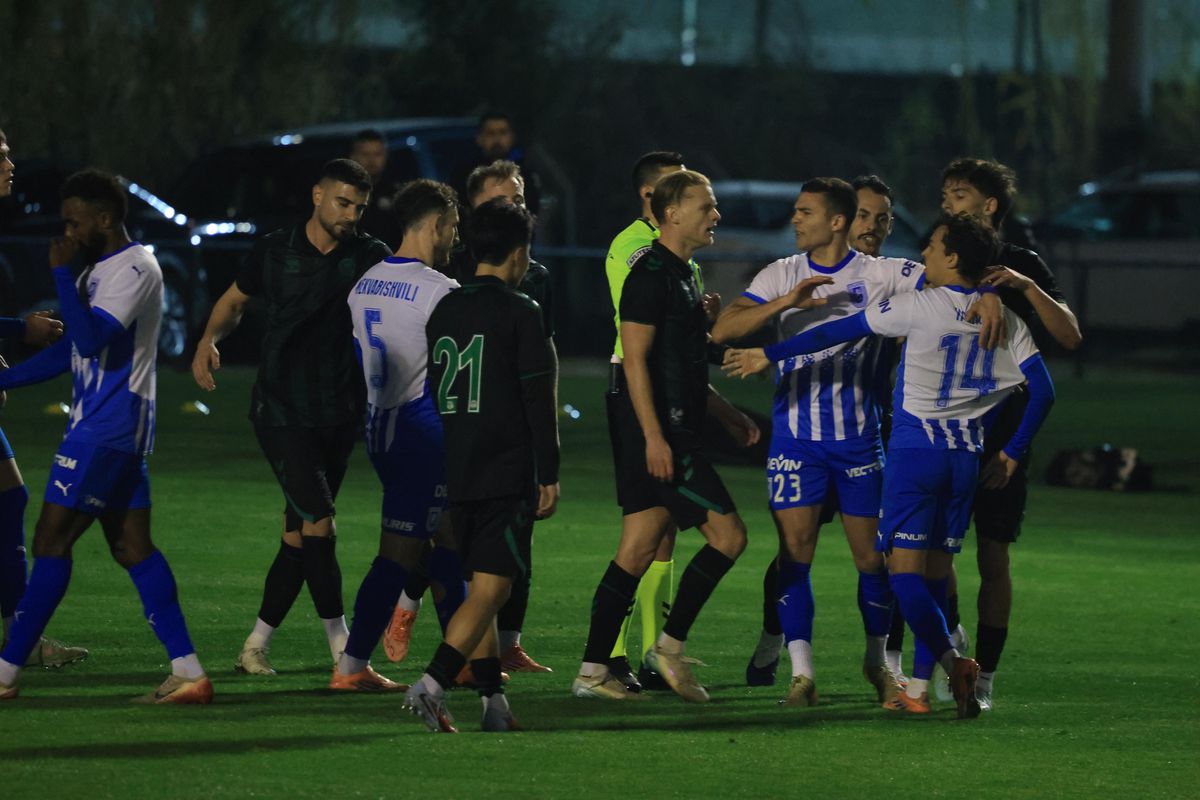 Imagini de la Craiova - Konyaspor