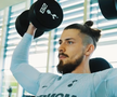 Radu Drăgușin a deschis ușile casei sale / foto: YouTube Tottenham Hotspur