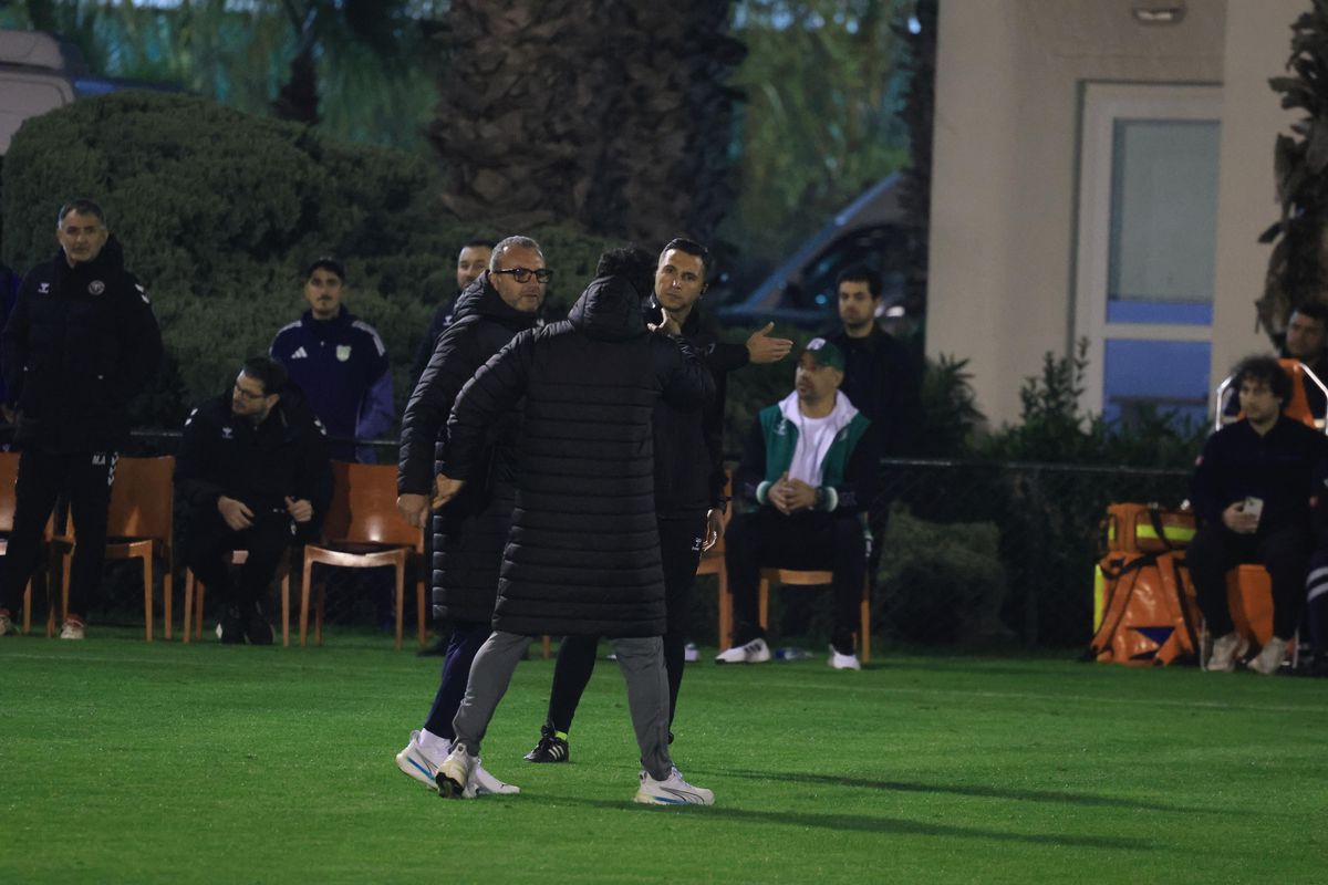 Imagini de la Craiova - Konyaspor