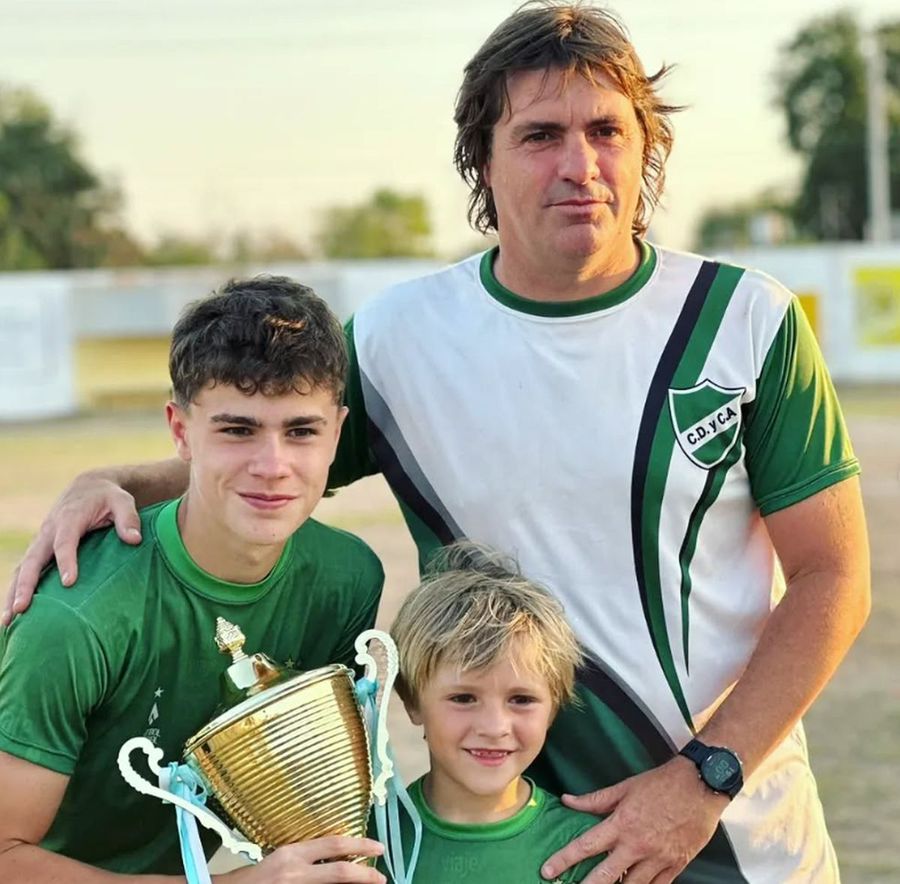 „Argentina e pasiune pentru fotbal, Messi e fundamental și la 40 de ani!” » Vine din Cordoba, a jucat la Dinamo și U Cluj: „M-am antrenat cu Maradona”