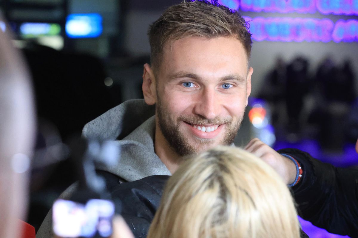 Denis Drăguș a sosit în Antalya pentru a semna cu noua echipă: „E o onoare, abia aștept să joc”